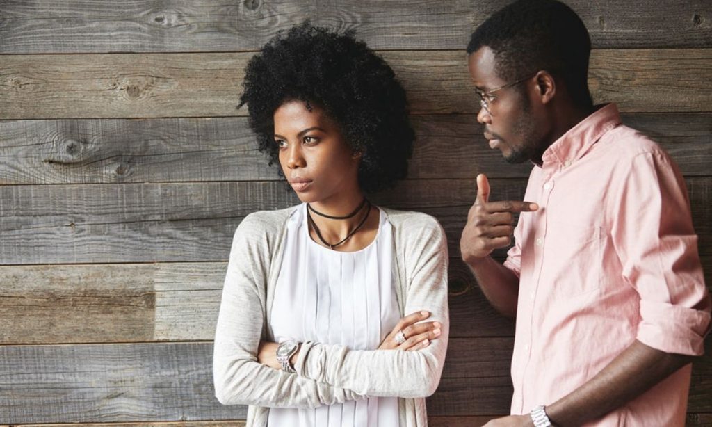 Things a Man Should Not Do in a Relationship